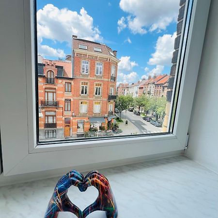 Renove Et Radieux A Bruxelles Bagian luar foto